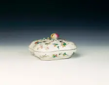 Famille rose box with flowers and insects, Qing dynasty, China, 1821-1850. Creator: Unknown