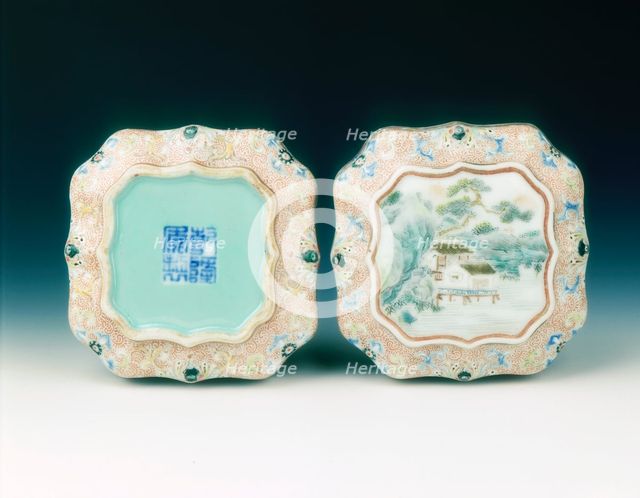 Famille rose seal paste box with landscape, late Qianlong period, Qing dynasty, China, 1775-1795. Artist: Unknown