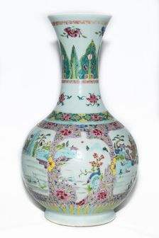 Famille rose vase with landscape decoration and trumpet mouth, 18th century