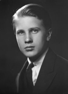 Farley, Edward, portrait photograph, 1930 Mar. 31. Creator: Arnold Genthe