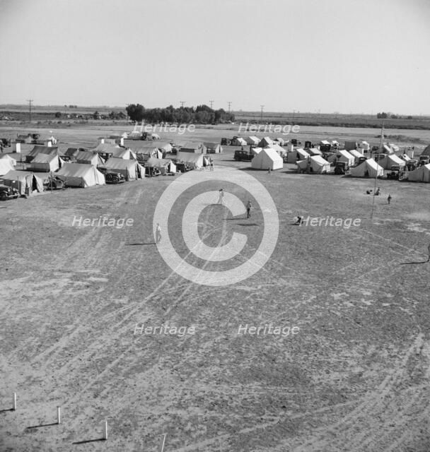 Farm Security Administration (FSA) migratory labor camp, Brawley, Imperial County, California, 1939. Creator: Dorothea Lange.