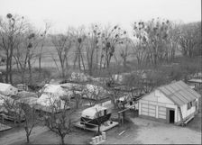 Farm Security Administration (FSA) temporary camp for migrants, Gridley, California, 1939. Creator: Dorothea Lange