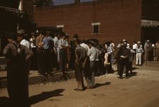 Farmers and townspeople in the center of town on court day, Campton, Ky., 1940. Creator: Marion Post Wolcott