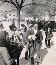 Farmers from Zenica at the market, Bosnia-Hercegovina, Yugoslavia, 1939. Creator: Unknown