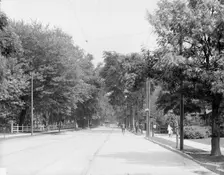 Farmington Avenue, Hartford, Ct., c1905. Creator: Unknown