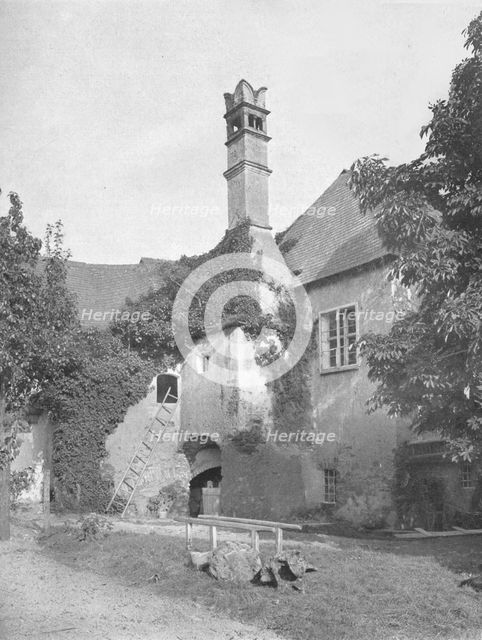 'Farmyard in Lower Austria', 1910. Artists: Konrad Heller, C Angerer & Goschl.