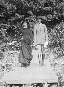 Fashion show, East Hampton, Long Island, between 1933 and 1942. Creator: Arnold Genthe