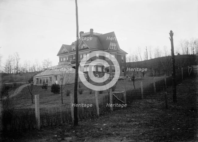 Feud - Scenes in Virginia Mountain Town at Trial After Feud, 1912. Creator: Harris & Ewing.