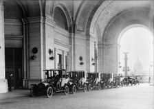 Federal Taxicab - Cabs at Union Station, 1914. Creator: Harris & Ewing