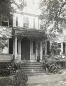"Federal Hill," John Keim house, 504 Hanover Street, Fredericksburg, Virginia, between 1927 and 1929 Creator: Frances Benjamin Johnston