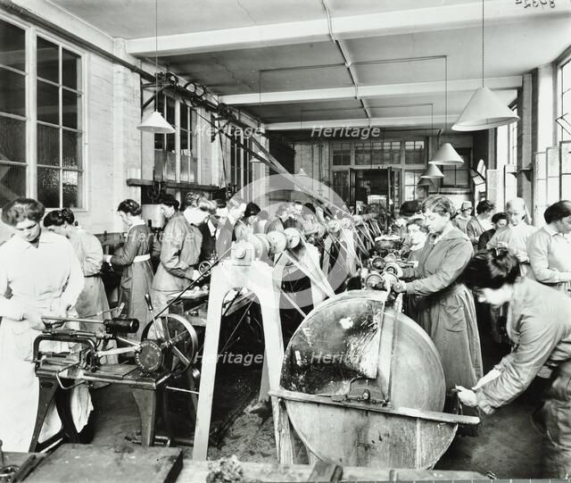 Female munitions workers, Shoreditch Technical Institute, London, 1915. Artist: Unknown.