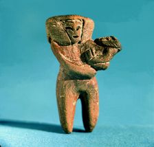 Female Figure with a newborn in arms, from a rubbish dump excavated near the town of Valdivia. Th…