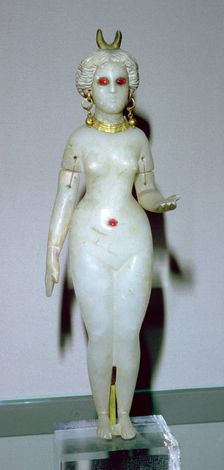 Female statuette, probably the Great Goddess of Babylon