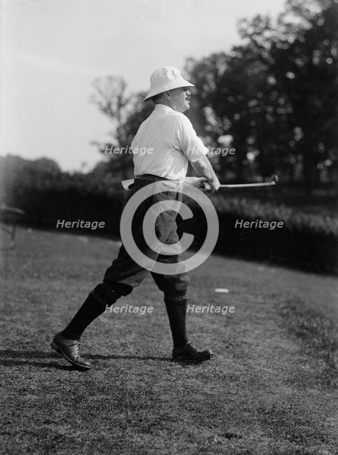 Fitzgerald, John J.,  Rep. from New York, 1899-1917. Playing Golf, 1917. Creator: Harris & Ewing.