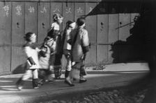 Five girls in holiday finery, Chinatown, San Francisco, between 1896 and 1906. Creator: Arnold Genthe