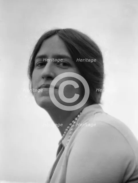 Field, Isabel, Miss, portrait photograph, 1928 June. Creator: Arnold Genthe.