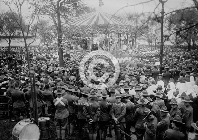 Field Mass, 30 May 1918. Creator: Bain News Service.