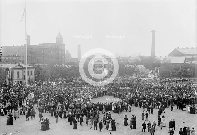 Field Mass - B'k'n Navy Yard, between c1910 and c1915. Creator: Bain News Service.