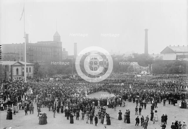 Field Mass - B'k'n Navy Yard, between c1910 and c1915. Creator: Bain News Service.