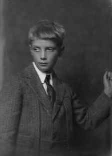 Fiffe, Joseph, Master, portrait photograph, 1917 Sept. 25. Creator: Arnold Genthe