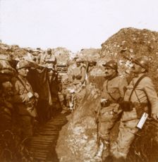 Fighting unit, Ville-sur-Tourbe, northern France, c1914-c1918
