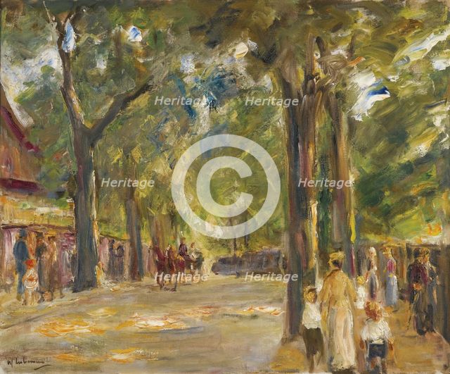 Figures on the Grosse Seestrasse in Wannsee.