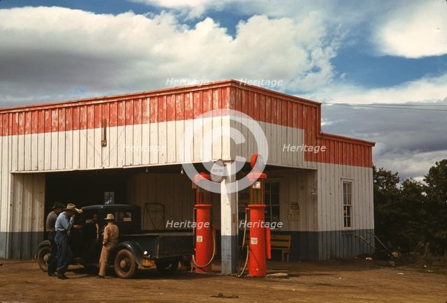 Filling station and garage at Pie Town, New Mexico, 1940. Creator: Russell Lee.