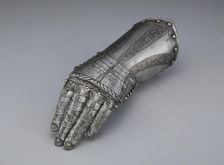 Fingered Gauntlet for the Left Hand, Landshut, c. 1535/40. Creator: Wolfgang Grosschedel