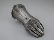 Fingered Gauntlet for the Right Hand, Augsburg, c. 1550/60. Creator: Unknown