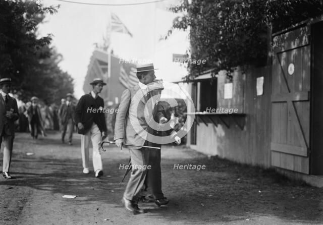 Finley Shepard & wife, 1913. Creator: Bain News Service.