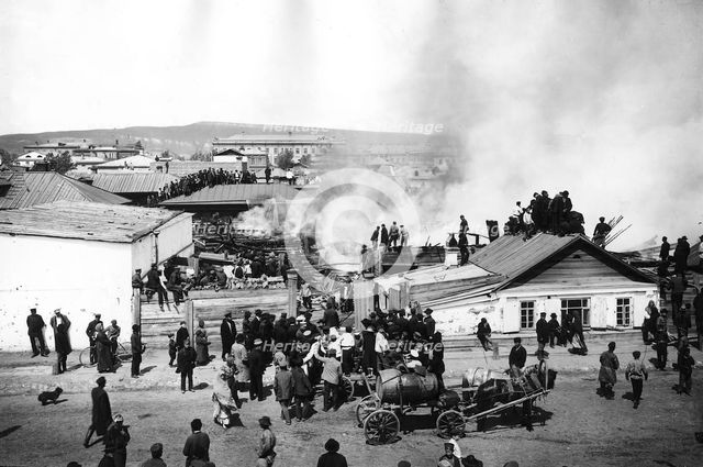 Fire in Krasnoyarsk on Pesochnaya Street, 1910. Creator: LI Vonago.