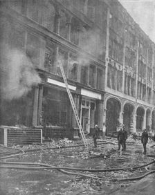 Firemen Tackle City Blaze 1940, (1940)