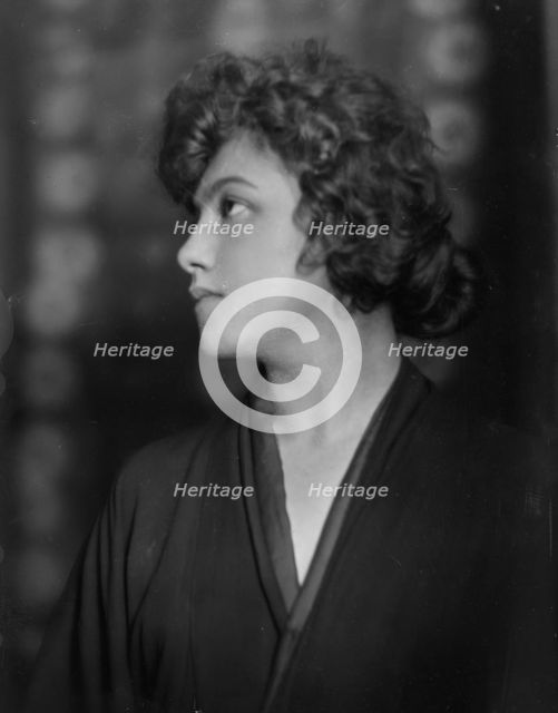 Fisher, Dorothy, Miss, portrait photograph, 1915. Creator: Arnold Genthe.