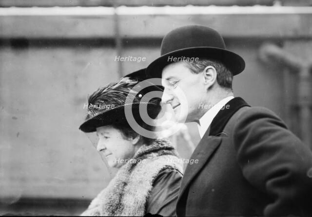 F.J. Shepard and wife departing, 1913. Creator: Bain News Service.