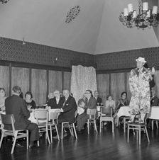 Flying Eagle, Mollison Way, Edgware, Harrow, London, 01/12/1972. Creator: John Laing plc