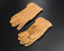 Flying gloves, United States Air Force Thunderbirds, 2006-2007. Creator: Unknown