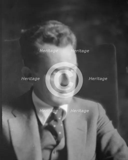 Flagg, Montgomery, Mr., portrait photograph, between 1917 and 1921. Creator: Arnold Genthe.