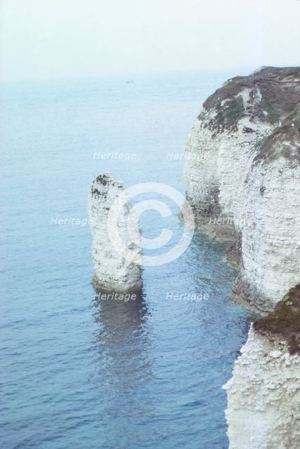 Flamborough Head, Yorkshire, England, 20th century. Artist: CM Dixon.