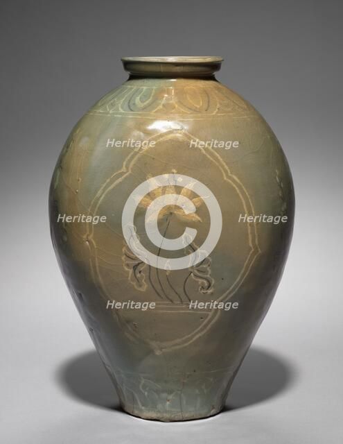 Flask with Inlaid Lotus Design, 1200s-1300s. Creator: Unknown.