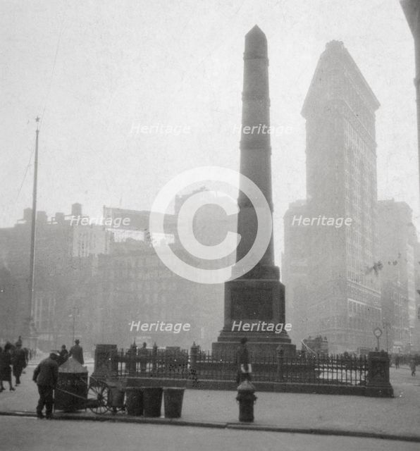 Flatiron Building, New York City, USA, 20th century. Artist: J Dearden Holmes