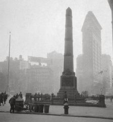 Flatiron Building, New York City, USA, 20th century. Artist: J Dearden Holmes