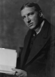 Flecher, Stanley, Mr., portrait photograph, 1916 Mar. 7. Creator: Arnold Genthe