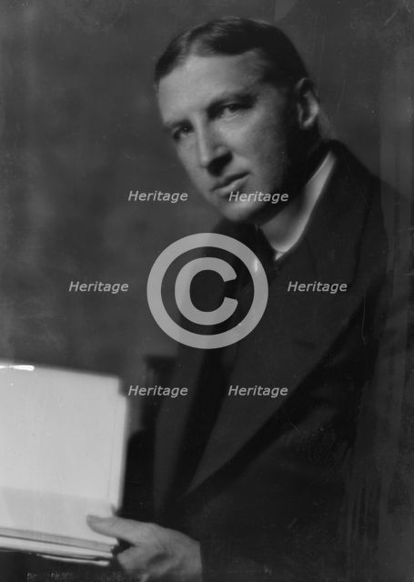 Flecher, Stanley, Mr., portrait photograph, 1916 Mar. 7. Creator: Arnold Genthe.