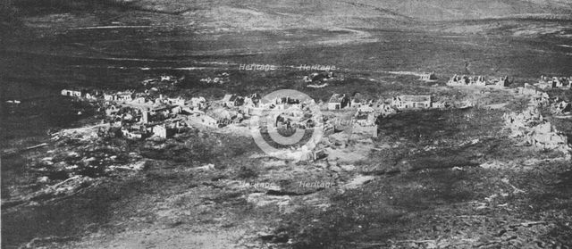 'Fleury-devant-Douamont: La reprise du village; Le village de Fleury-devant-Douaumont en..., 1916. Creator: Unknown.