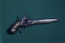 Flintlock pistol with miguelete key
