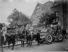 Float representing Fort Shafter, Floral Parade, Honolulu, 1910. Creator: Bain News Service