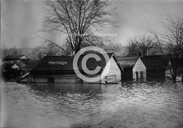Flood in East end of Cincinnati - 1913 Creator: Bain News Service.