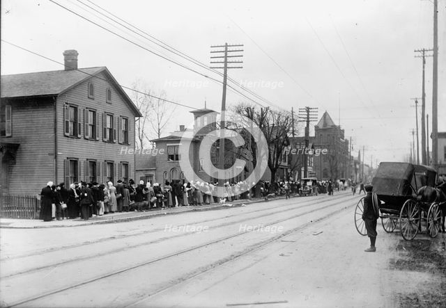 Flood Scenes, Dayton, Ohio, 1913. Creator: Harris & Ewing.