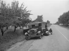 Flood refugees near Memphis, Texas, 1937. Creator: Dorothea Lange