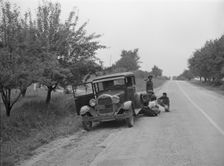 Flood refugees near Memphis, Texas, 1937. Creator: Dorothea Lange